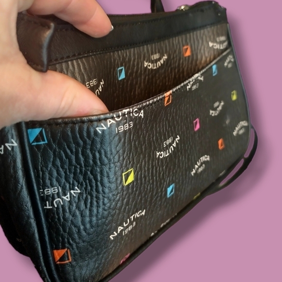 Nautica LOGO Crossbody Bag - Picture 4 of 10